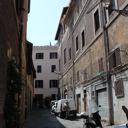 Trastevere Hideaway روما